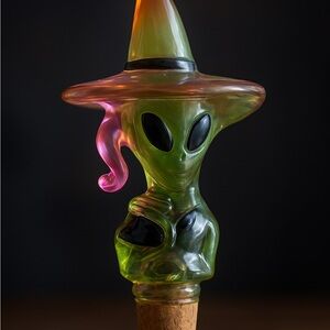 Vtg Witch Alien Hat Cork Wine Bottle Stopper Halloween Midwest Monster Lounge